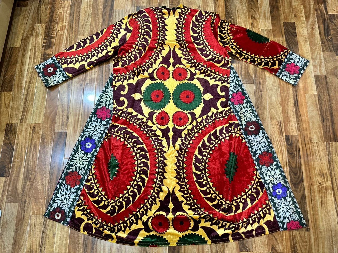 Handmade Upcycled Uzbek Suzani Embroidery Chapan Coat/Robe/Kaftan/Kimono Vintage 3 Unit