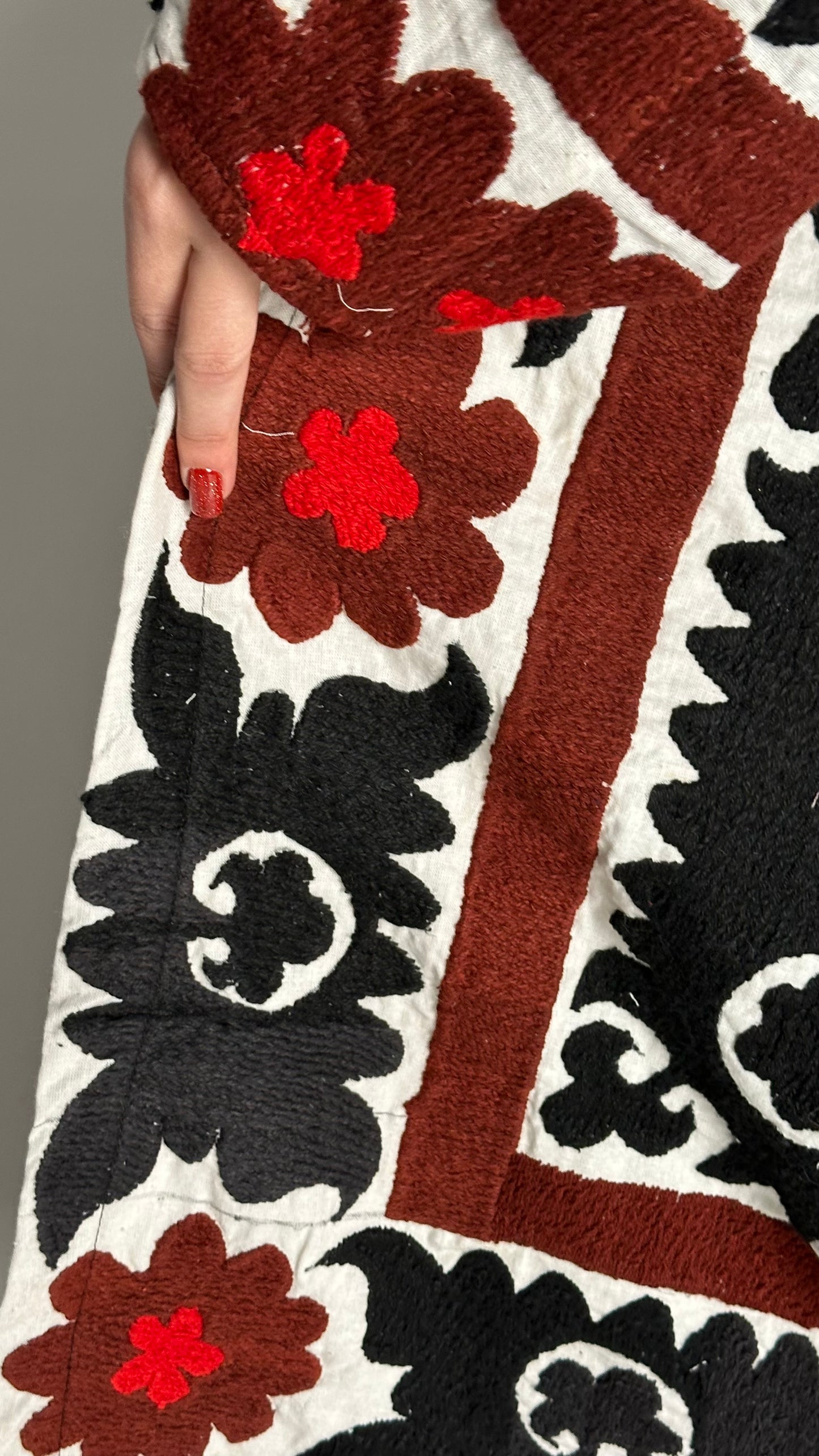 Handmade Upcycled Uzbek Suzani Embroidery Chapan Coat/Robe/Kaftan/Kimono Vintage