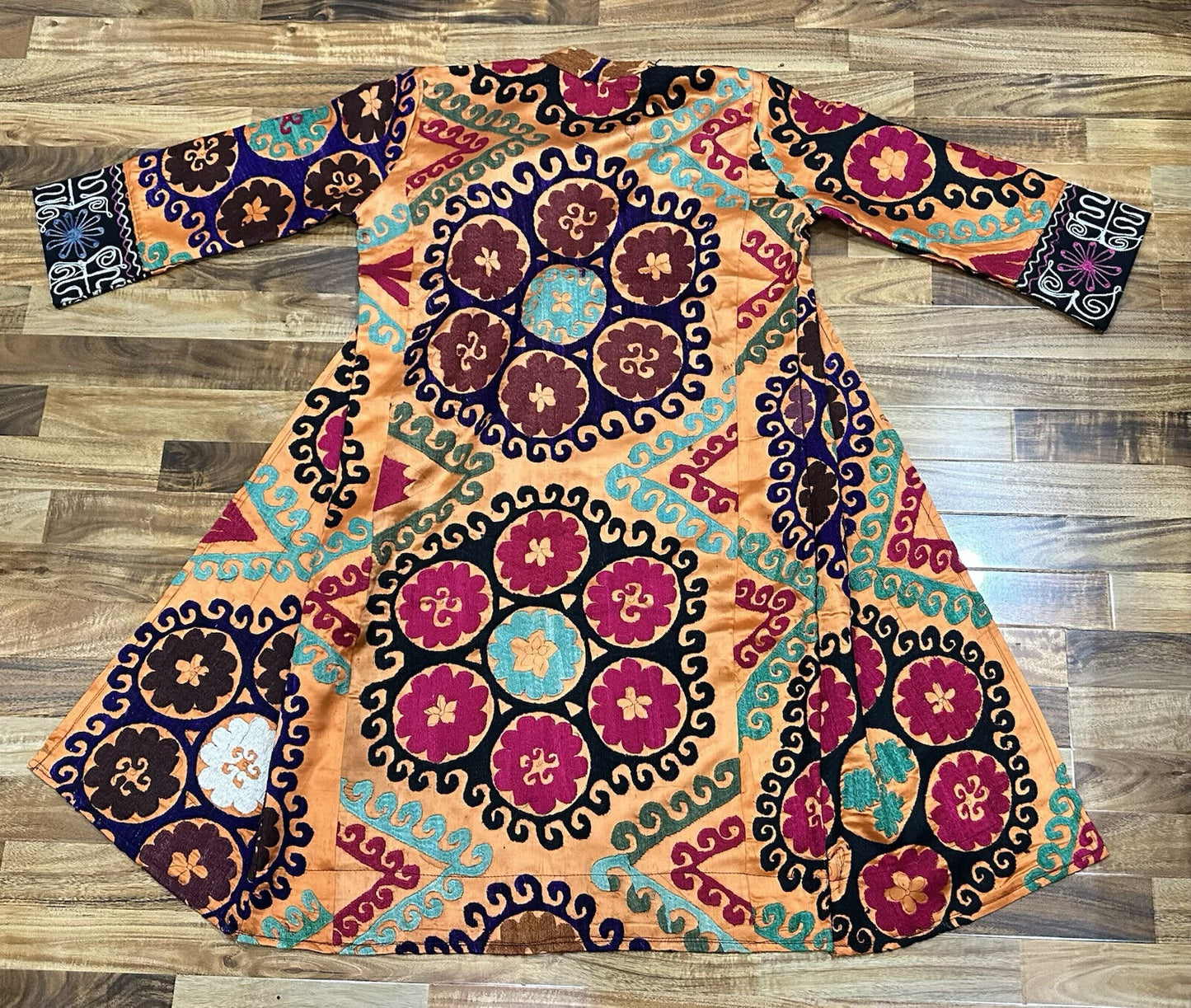 Vintage Handmade Uzbek Suzani Chapan: Upcycled Embroidered Kaftan