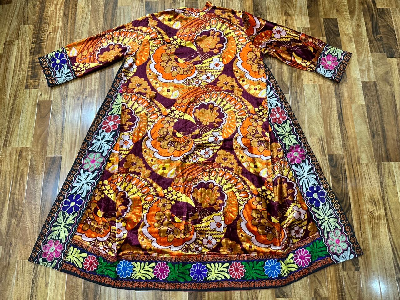 Vintage Handmade Uzbek Suzani Chapan: Upcycled Embroidered Kaftan