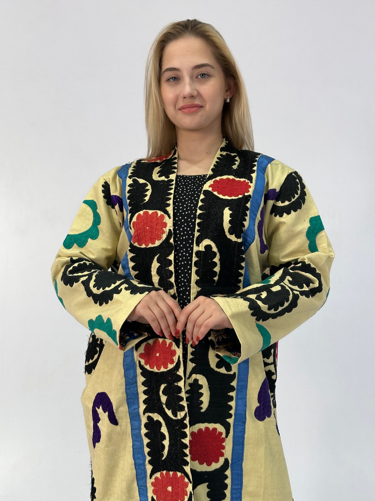 Handmade Upcycled Uzbek Suzani Embroidery Chapan Coat/Robe/Kaftan/Kimono Vintage