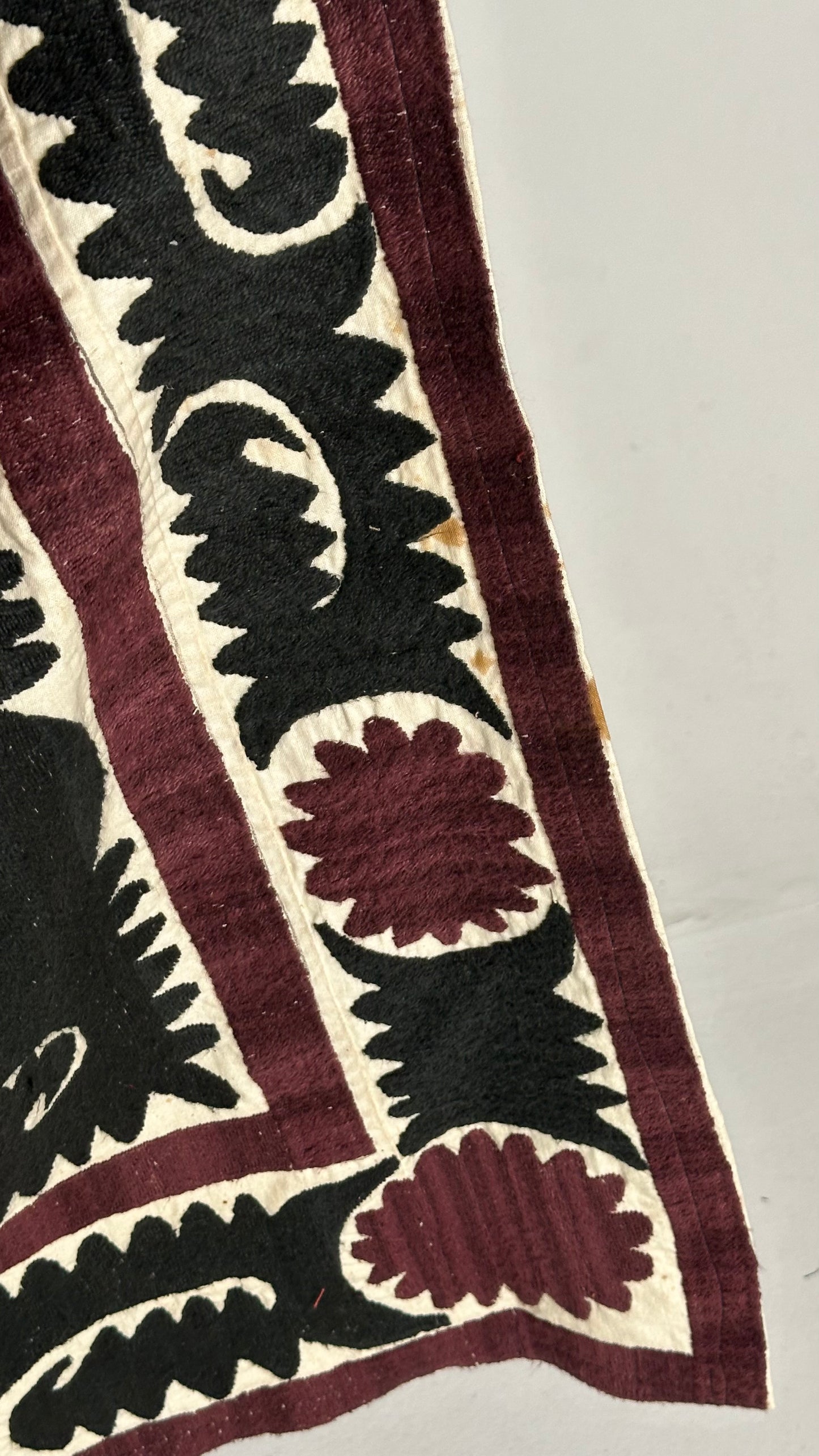 Handmade Upcycled Uzbek Suzani Embroidery Chapan Coat/Robe/Kaftan/Kimono Vintage