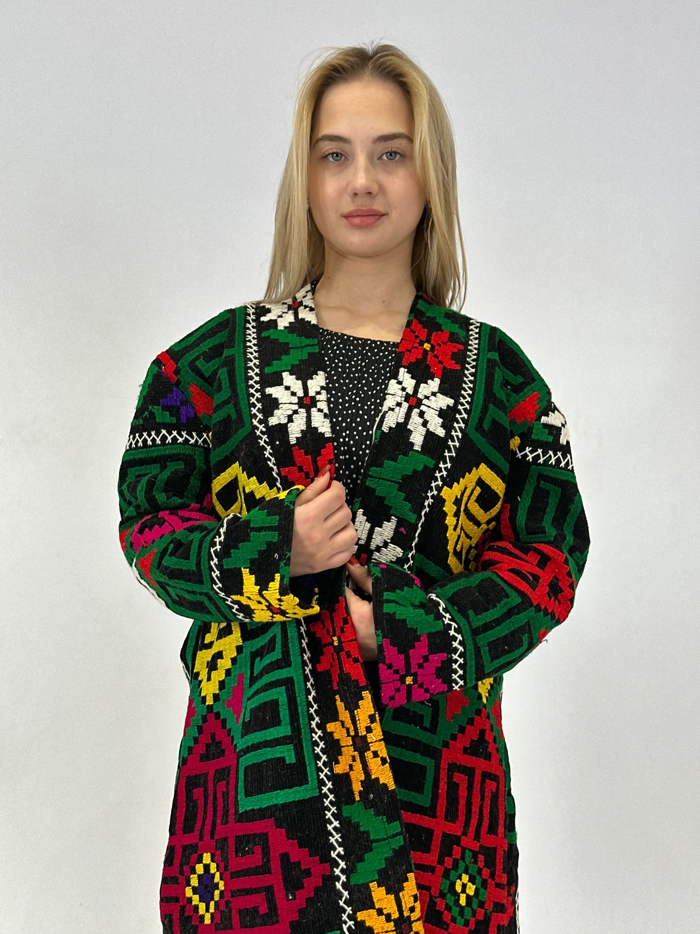 Handmade Upcycled Uzbek Suzani Embroidery Chapan Coat/Robe/Kaftan/Kimono Vintage