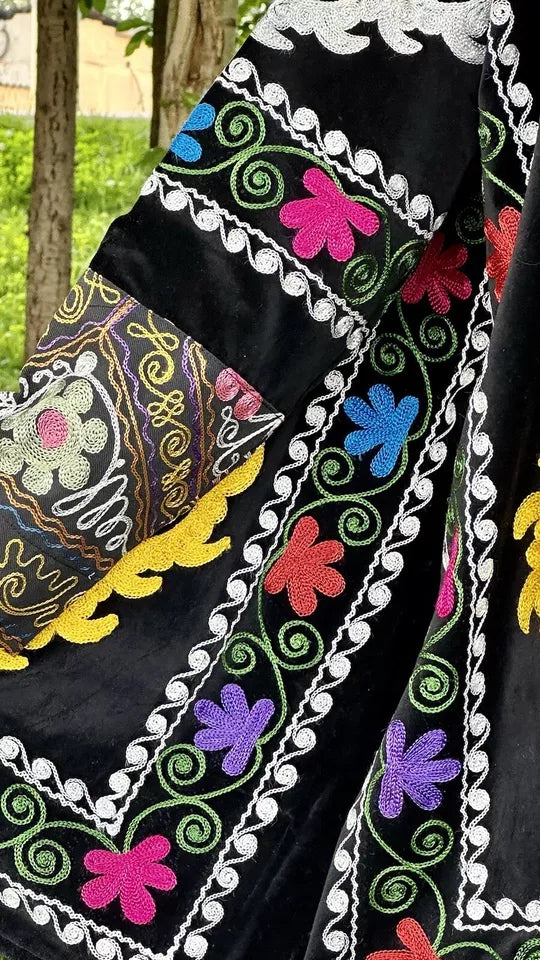 Vintage Handmade Uzbek Suzani Chapan: Upcycled Embroidered Kaftan