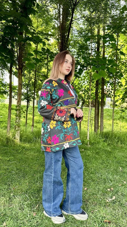 Vintage Handmade Uzbek Suzani Chapan: Upcycled Embroidered Kaftan