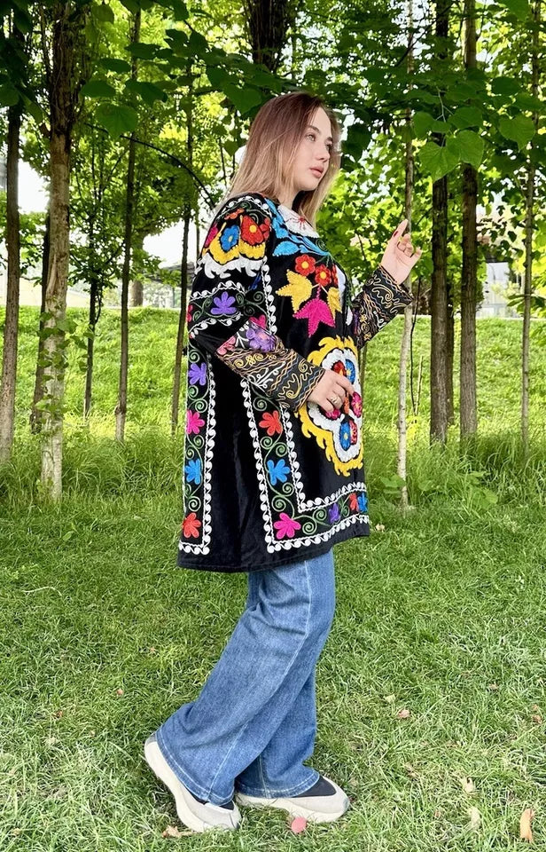 Vintage Handmade Uzbek Suzani Chapan: Upcycled Embroidered Kaftan