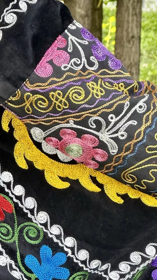 Vintage Handmade Uzbek Suzani Chapan: Upcycled Embroidered Kaftan