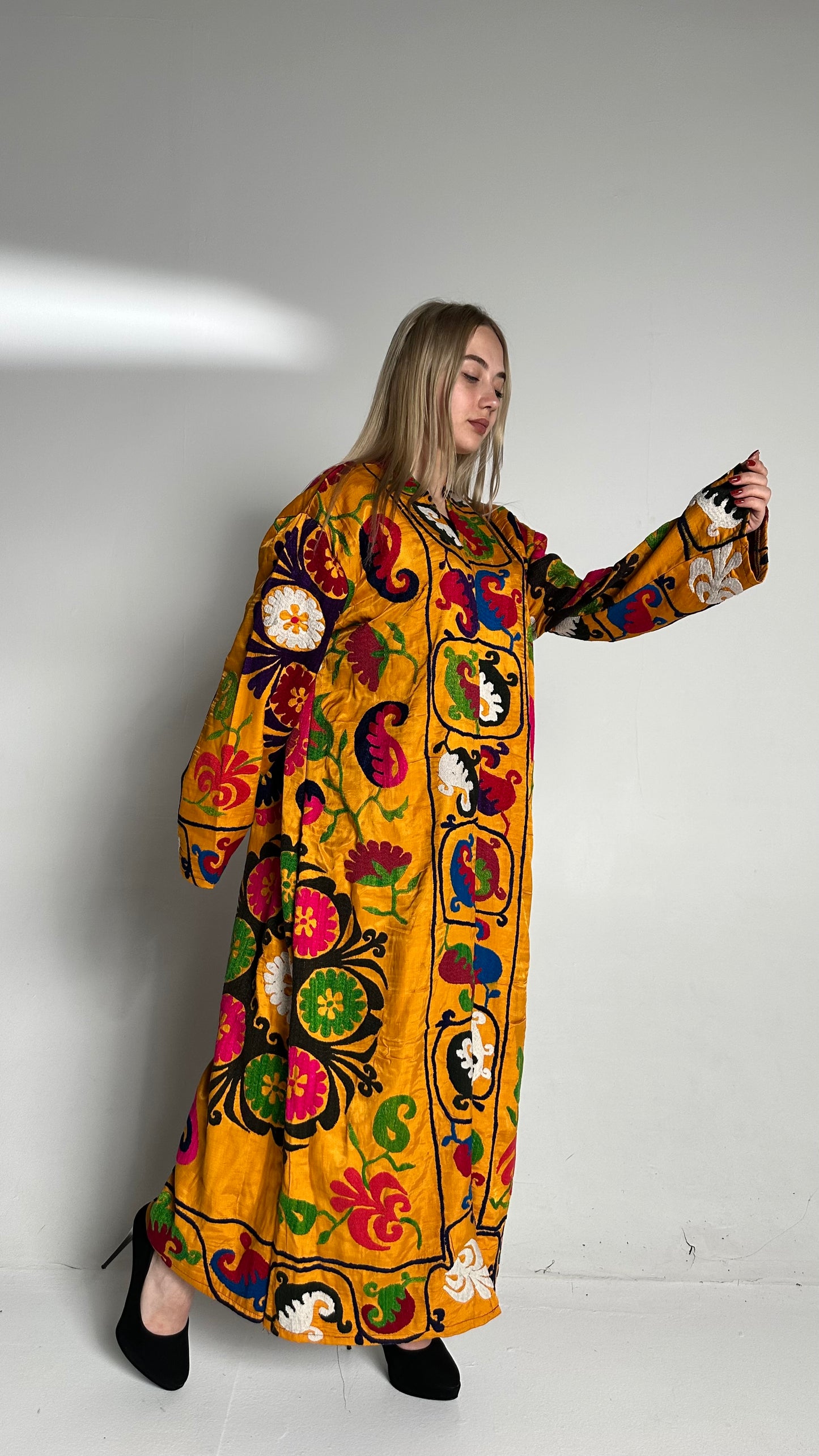 Vintage Handmade Uzbek Suzani Chapan: Upcycled Embroidered Kaftan