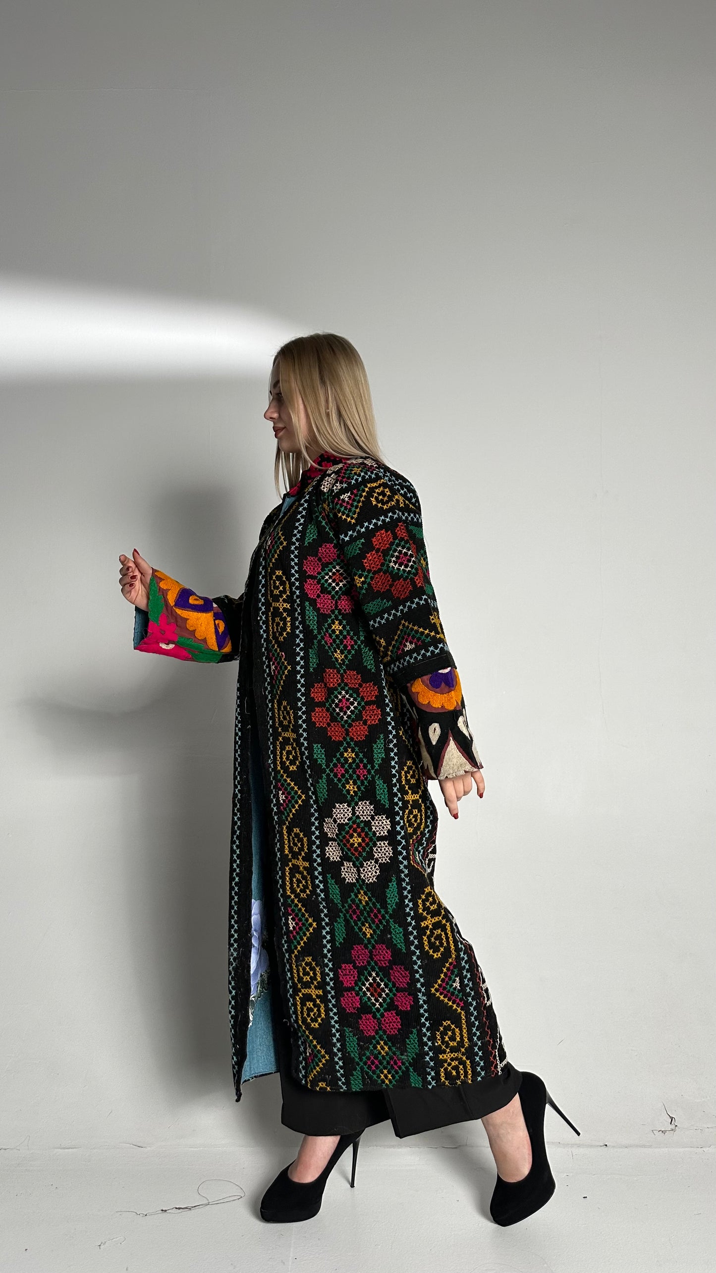 Vintage Handmade Uzbek Suzani embroidered Chapan Coat Jacket Upcycled Kaftan