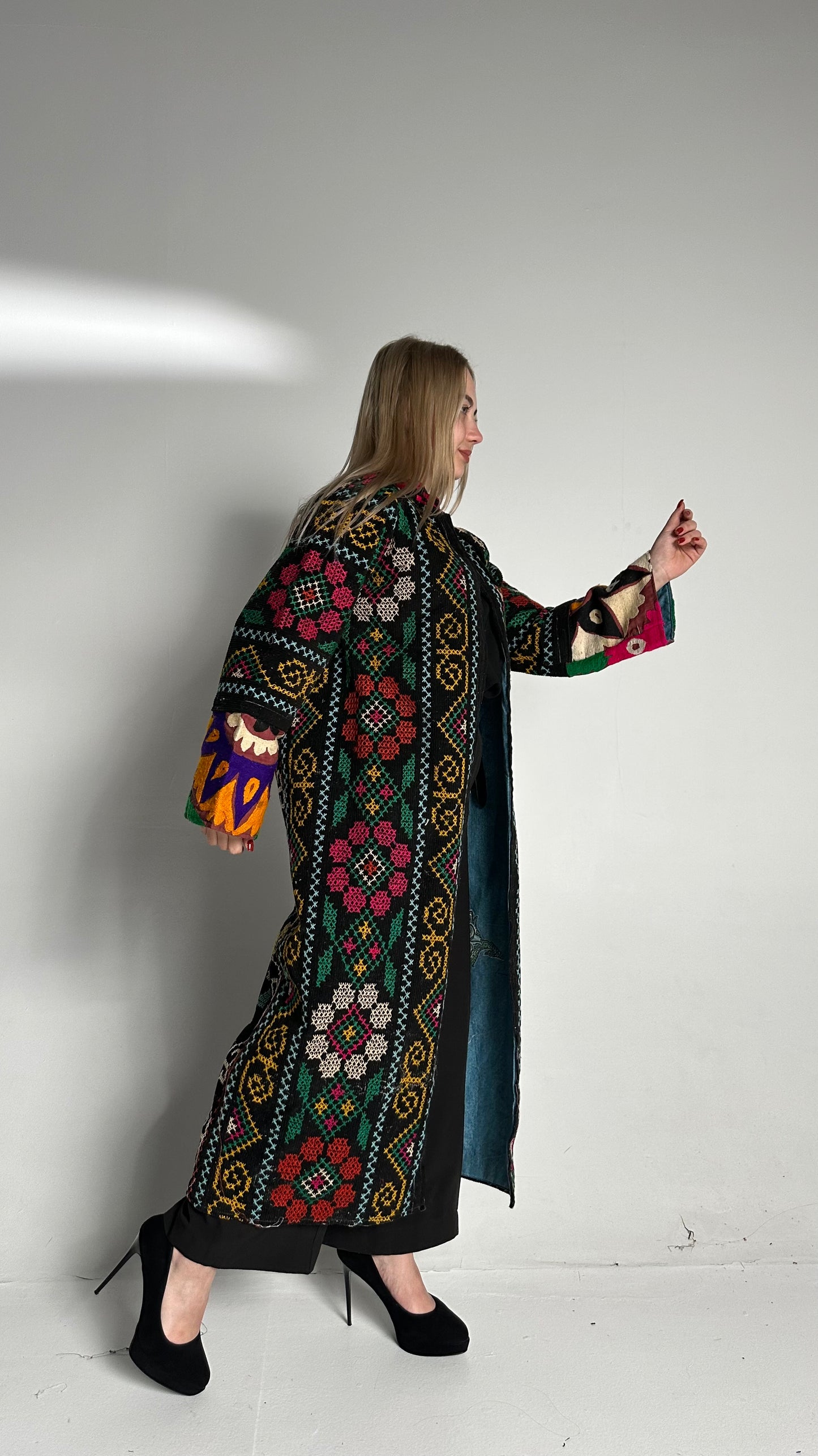 Vintage Handmade Uzbek Suzani embroidered Chapan Coat Jacket Upcycled Kaftan