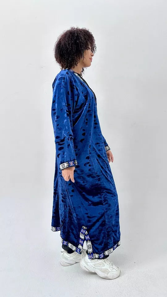 Vintage Handmade Uzbek Suzani Chapan: Upcycled Embroidered Kaftan