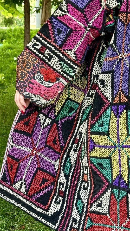 Vintage Handmade Uzbek Suzani Chapan: Upcycled Embroidered Kaftan