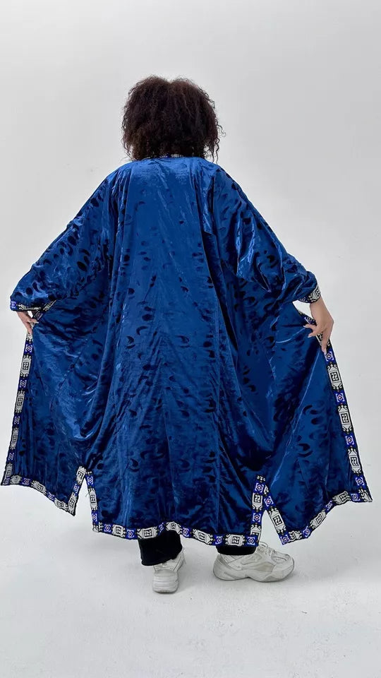 Vintage Handmade Uzbek Suzani Chapan: Upcycled Embroidered Kaftan