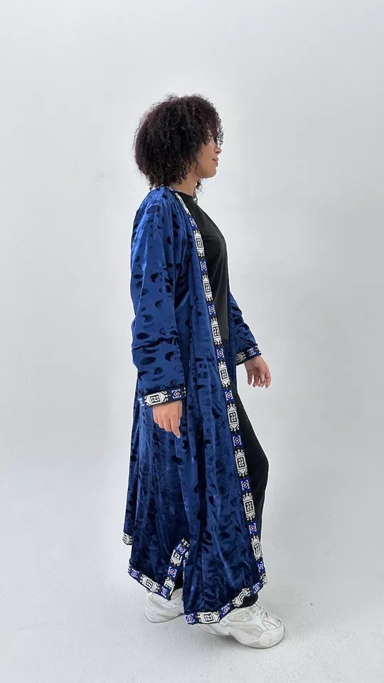 Vintage Handmade Uzbek Suzani Chapan: Upcycled Embroidered Kaftan